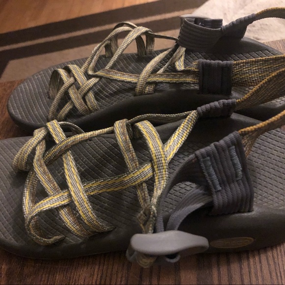 Like new chacos, worn only a handful of times - Picture 5 of 5